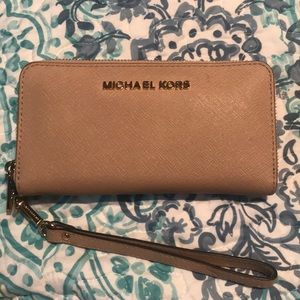 Michael Kors Wristlet